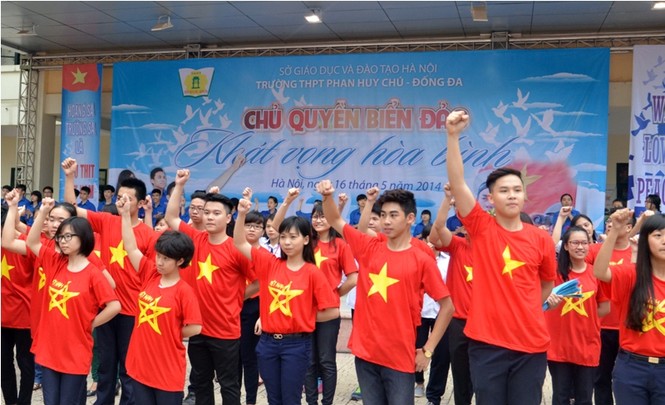 Hơn 1.000 học sinh xếp hình bản đồ Việt Nam - ảnh 9