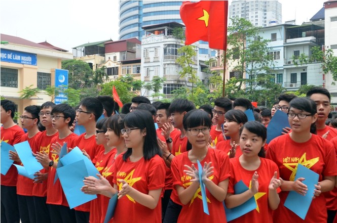 Hơn 1.000 học sinh xếp hình bản đồ Việt Nam - ảnh 7
