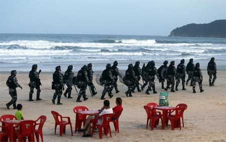 Brazil dày đặc súng ống bảo vệ World Cup - ảnh 4