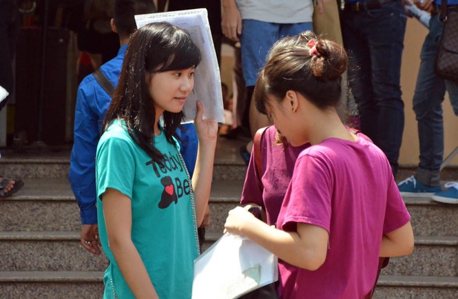 ẢNH: Tân sinh viên rạng rỡ ngày nhập học - ảnh 4