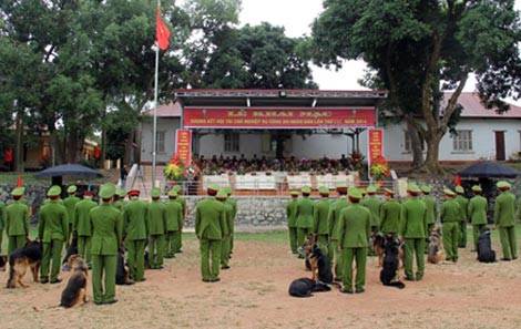 Xem chó nghiệp vụ trình diễn tài năng - ảnh 1