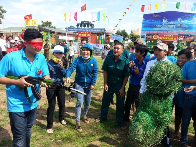 Tướng quân đội động viên tân binh lên đường nhập ngũ - ảnh 4