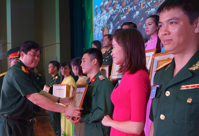 Bế mạc liên hoan tuyên truyền viên trẻ toàn quân - ảnh 4