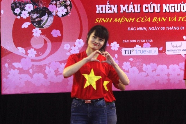 Đông nghịt đoàn viên, thanh niên Bắc Ninh hiến máu - ảnh 1