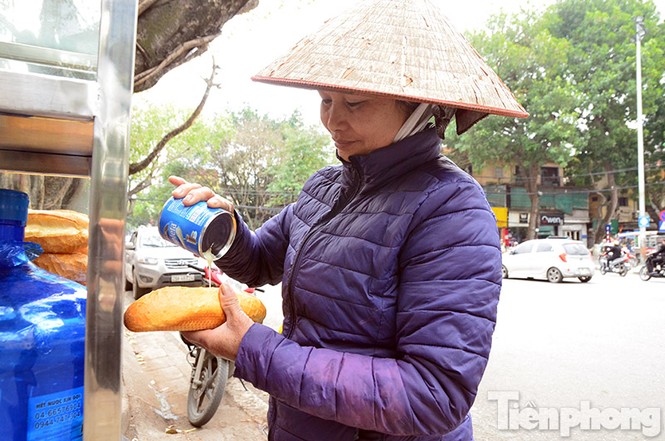 Ấm lòng thùng bánh mỳ miễn phí tại Hà thành - ảnh 5