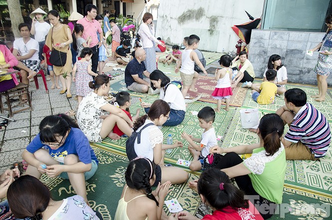 Trẻ em thành phố hào hứng gấp lá dứa, làm diều nan tre - ảnh 7