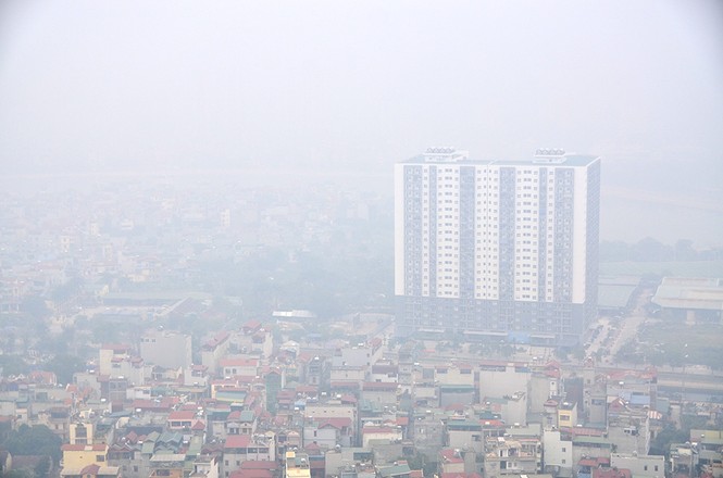 Cận cảnh Hà Nội mờ ảo trong sương mù buổi sớm - ảnh 3