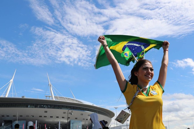 Coutinho, Neymar ghi bàn muộn, Brazil giành chiến thắng đầu tay - ảnh 2