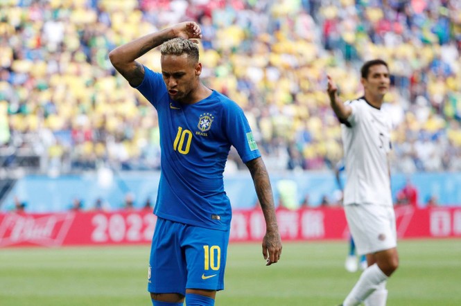 Coutinho, Neymar ghi bàn muộn, Brazil giành chiến thắng đầu tay - ảnh 16