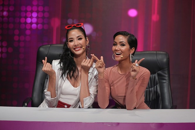 Việt Hương làm 'bà mai' cho nữ vũ công tố Phạm Anh Khoa 'gạ tình' - ảnh 3