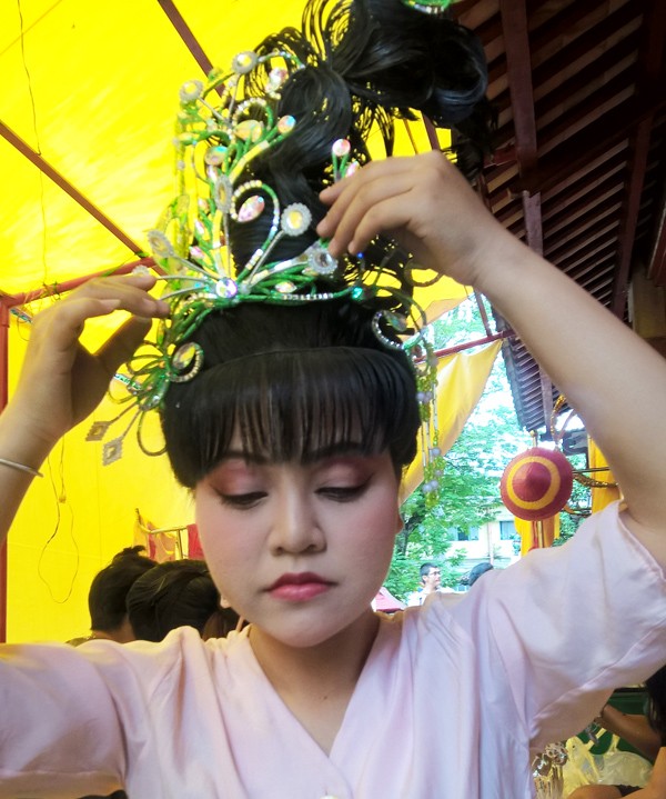 Phía sau 'mặt nạ' tuồng cổ - ảnh 1