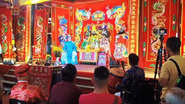 Phía sau 'mặt nạ' tuồng cổ - ảnh 8