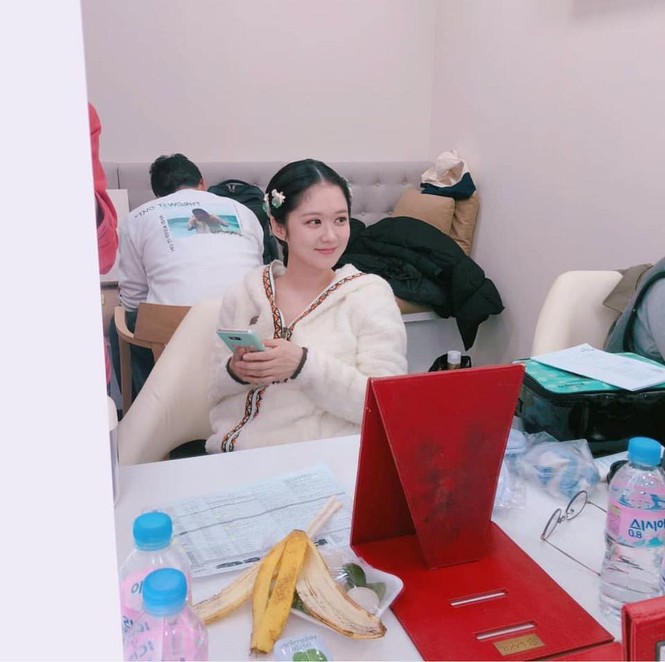 Jang Nara trẻ đẹp ngỡ ngàng ở tuổi U40 - ảnh 2