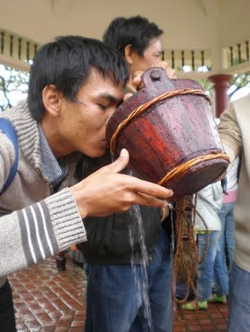 Hàng vạn người về dự lễ hội Đống Đa - Tây Sơn - ảnh 7