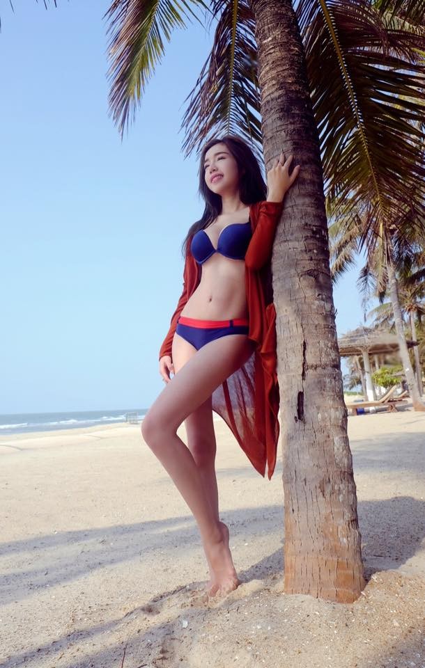 'Bỏng mắt’ với bộ ảnh bikini của 'gái 2 con' Elly Trần - ảnh 5