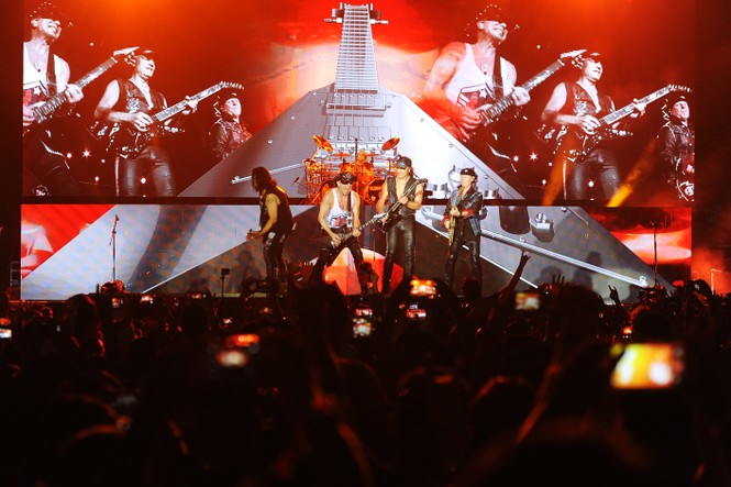 scorpions ở việt nam - ảnh 1