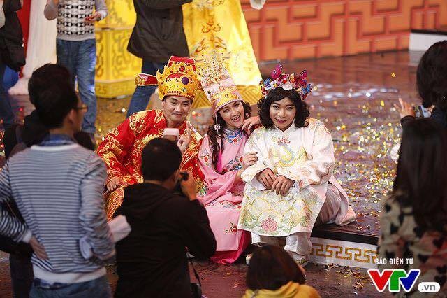 Hoàn tất ghi hình Táo quân 2017, nghệ sĩ Chí Trung nói gì? - ảnh 6