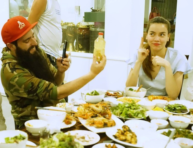 Đạo diễn 'Kong' tiết lộ bức ảnh thích nhất và bật mí về những ‘thổ dân’ Việt Nam - ảnh 2