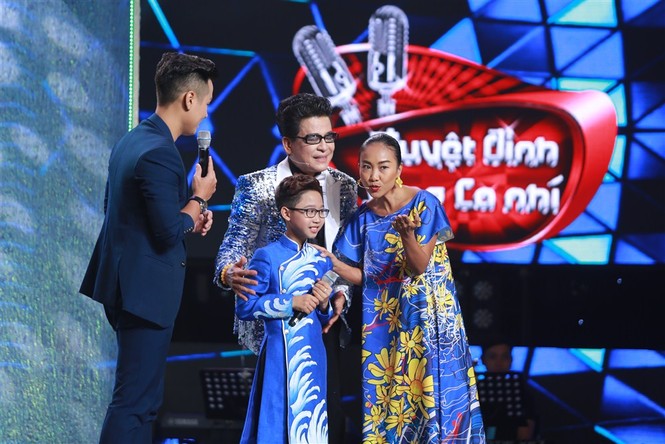 ‘Cậu bé Thị Mầu’ Đức Vĩnh gây náo loạn sân khấu Tuyệt đỉnh song ca nhí - ảnh 2
