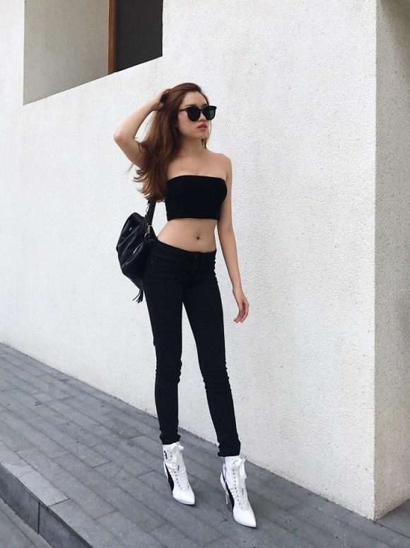 Nhan sắc nóng bỏng của MC có đôi chân dài nhất đài truyền hình - ảnh 7