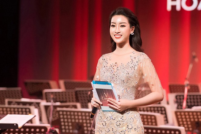 Showbiz 4/5: Hoa hậu Mỹ Linh xác nhận làm BTV của VTV24 - ảnh 4