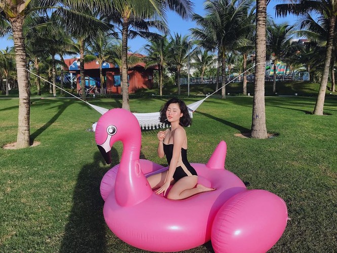 Bạn gái hotgirl ‘thưởng nóng’ Huy Hùng như đã hứa trước ngày hội quân - ảnh 3