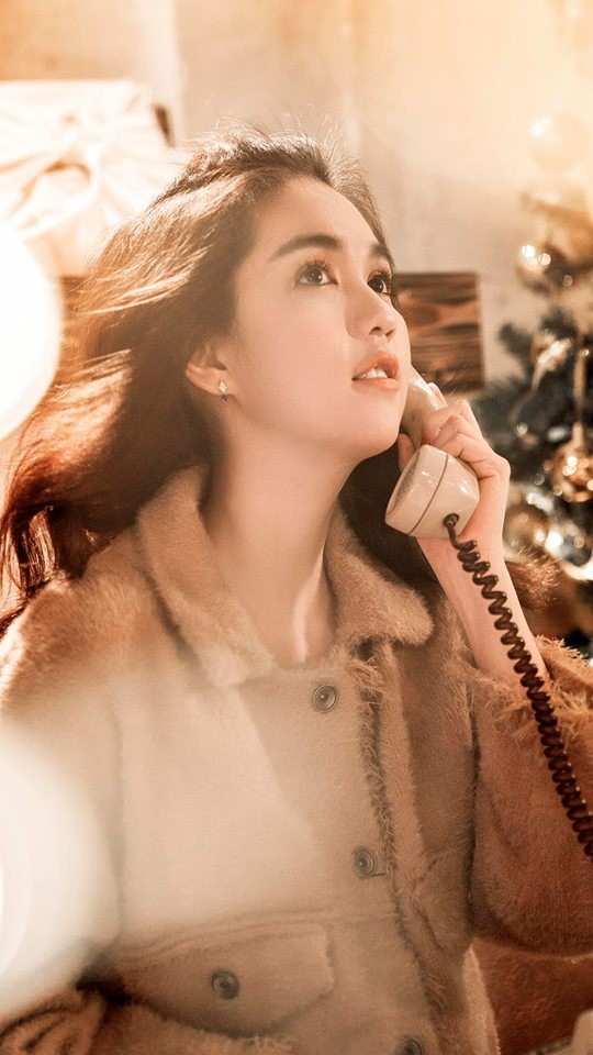 Ngọc Trinh tung ảnh đón Giáng sinh ngọt lịm ‘đốn tim’ fan - ảnh 1