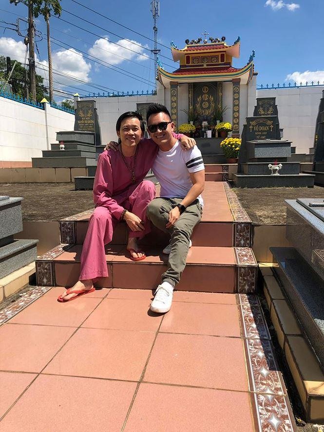 Con trai ruột Hoài Linh khoe ảnh hội ngộ ca sĩ Bảo Anh ở Mỹ - ảnh 6