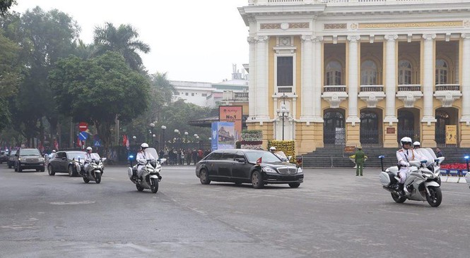 Nhìn gần đoàn xe Triều Tiên lăn bánh trên phố Hà Nội - ảnh 5