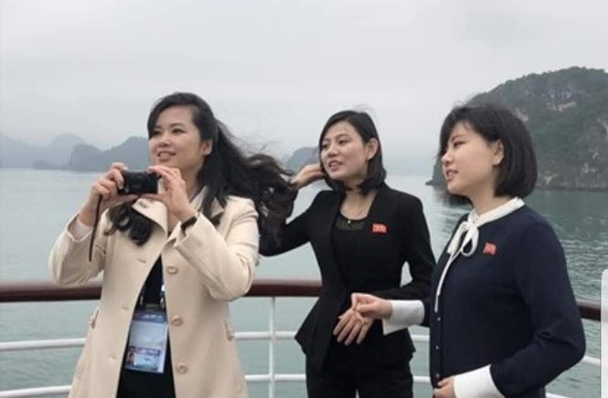 Ca sĩ quyền lực nhất Triều Tiên cùng nhiều 'bóng hồng' ‘check-in’ ở Hạ Long - ảnh 3