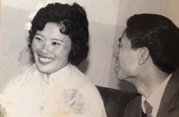 Loạt ảnh cưới của cố nghệ sĩ Văn Hiệp năm 1972 đẹp và xúc động - ảnh 6