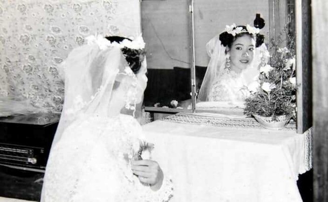 NSƯT Chiều Xuân chia sẻ ảnh cưới với nhạc sĩ Đỗ Hồng Quân cách đây hơn 30 năm - ảnh 1