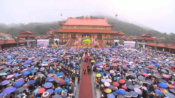 Showbiz 21/3: Mai Phương Thúy chuyển khoản 700 triệu đồng làm từ thiện - ảnh 5