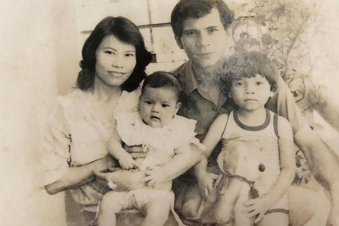Loạt ảnh Hà Hồ xinh đẹp, 'sáng' từ bé - ảnh 2