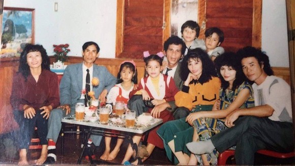 Loạt ảnh Hà Hồ xinh đẹp, 'sáng' từ bé - ảnh 1