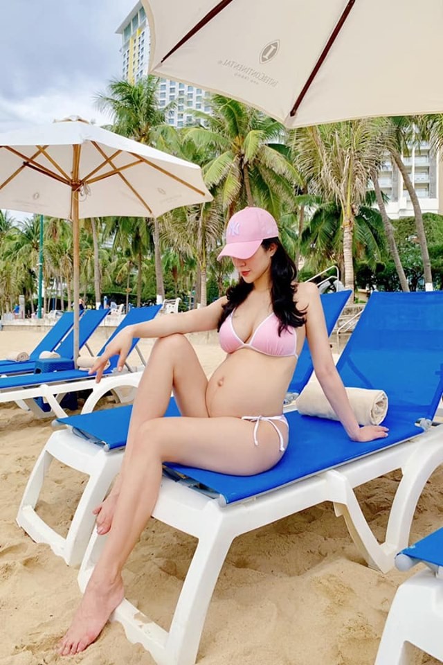 Ôm bụng bầu 5 tháng, Diệp Lâm Anh vẫn diện bikini khoe dáng nuột nà - ảnh 4