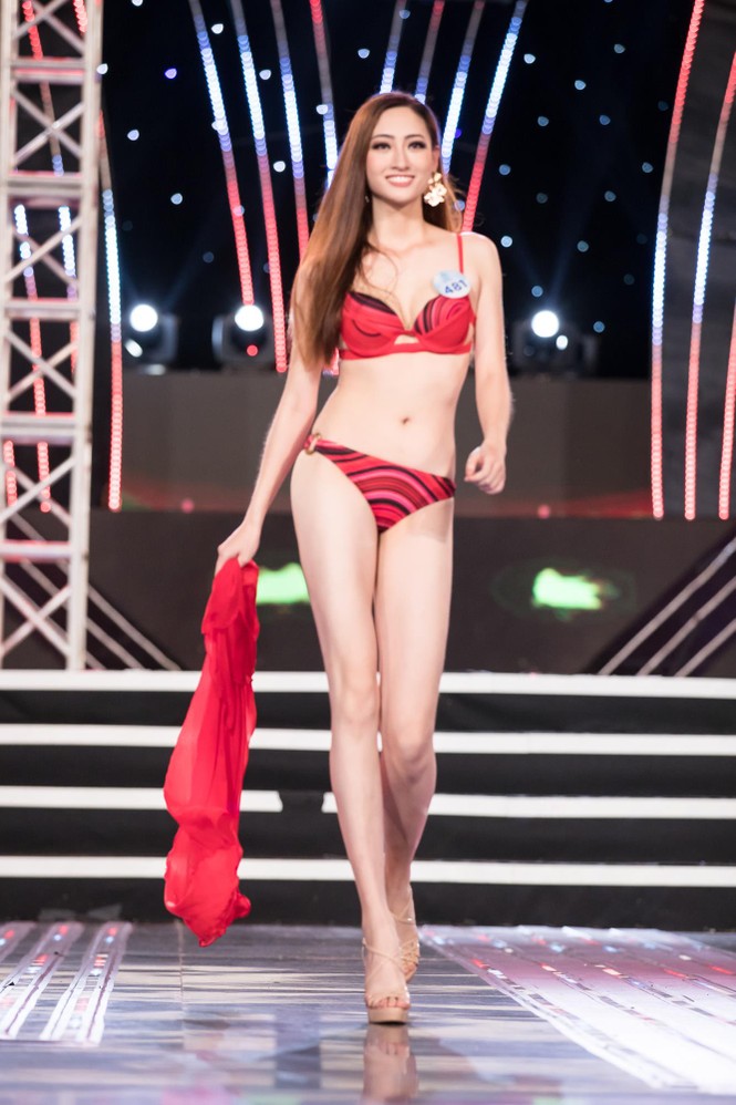 Màn diễn bikini của thí sinh phía Bắc 'đốt cháy' sân khấu Miss World VN - ảnh 1