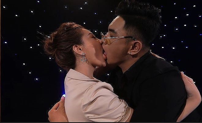Showbiz 9/7: Hari Won lần đầu tiết lộ lý do muốn 'bỏ' Trấn Thành - ảnh 1