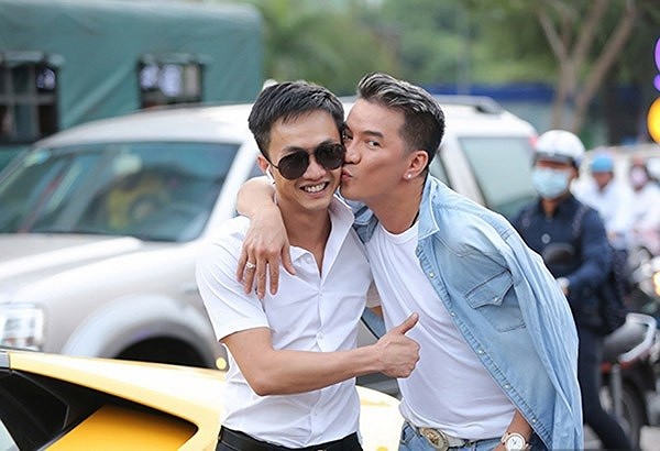 Showbiz 10/7: Phản ứng của Hạ Vi khi Cường Đô la chuẩn bị làm đám cưới - ảnh 2