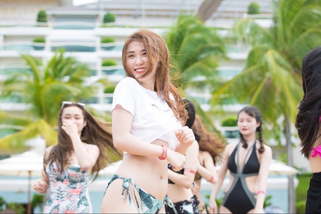 Hotgirl Thanh Mèo - người vừa chia tay Bùi Tiến Dũng nóng bỏng cỡ nào? - ảnh 1