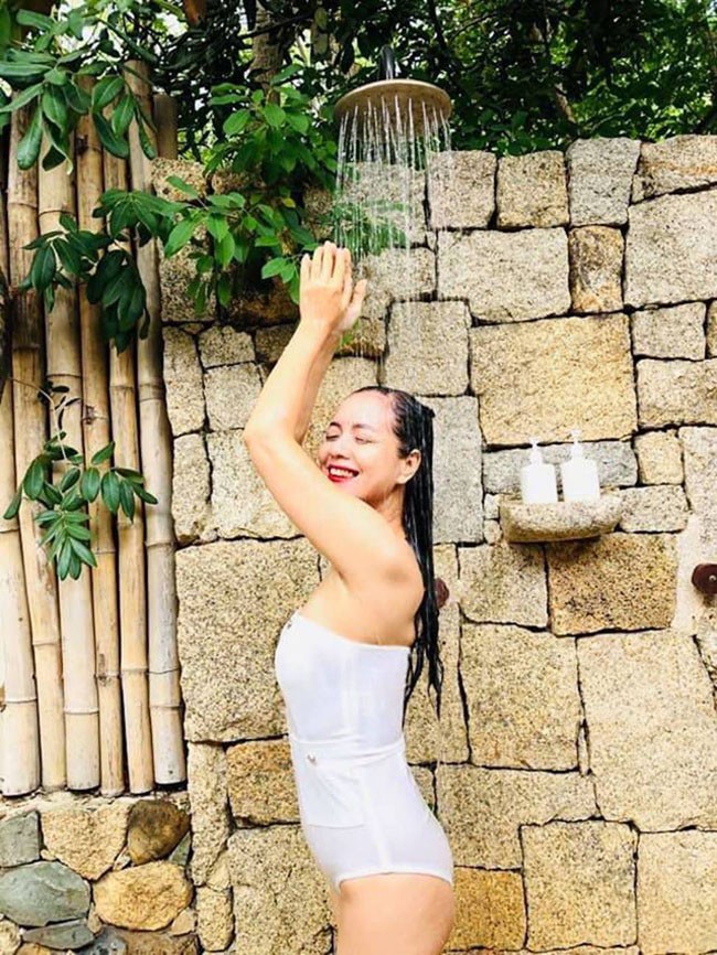 3 mỹ nhân Hồng Nhung, Chiều Xuân, MC Kỳ Duyên 'đọ dáng' với bikini - ảnh 7