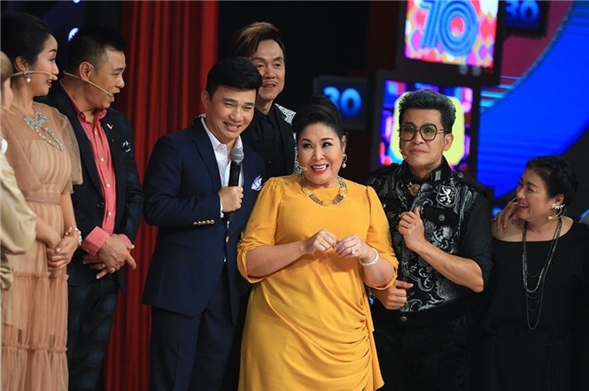 NSND Hồng Vân bật mí về 'mối tình kỳ lạ' với Quang Linh khi đã có hai con - ảnh 2