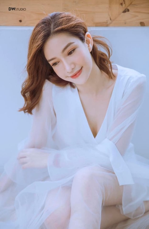 Lưu Đê Ly tung ảnh phẫu thuật biến dạng, công khai 'đập mặt' níu kéo tuổi xuân - ảnh 8