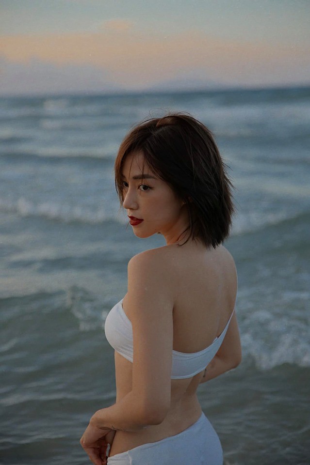 Hotgirl Salim khoe ảnh diện bikini sau 20 năm gây bất ngờ - ảnh 4