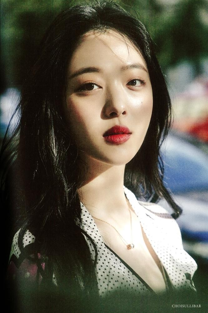 Từng có ý định tử tự vì tin đồn, Hồ Ngọc Hà xót xa trước cái chết của Sulli - ảnh 1
