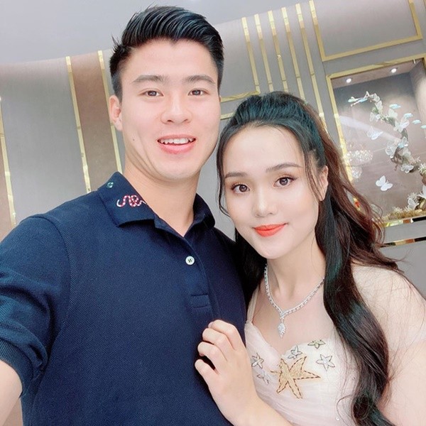 ‘Soi’ quà 20/10 giá trị của dàn bạn gái hotgirl tuyển Việt Nam - ảnh 4