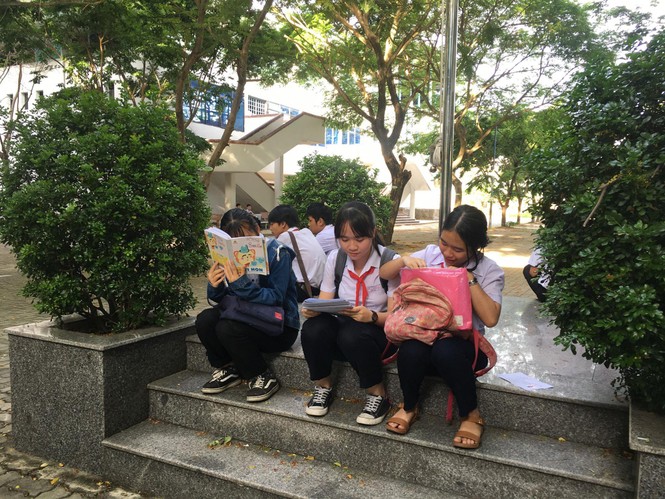 Hàng triệu học sinh cả nước bước vào cuộc đua lớp 10 nóng bỏng - ảnh 9