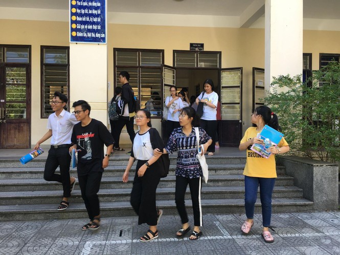 Bộ GD&ĐT họp báo nóng thi THPT 2019: Chưa thấy gian lận có tổ chức - ảnh 14