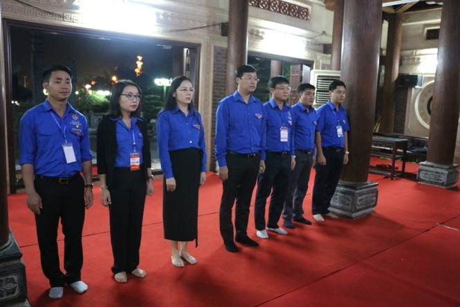 Trung ương đoàn dâng hoa, dâng hương tại Truông Bồn - ảnh 1