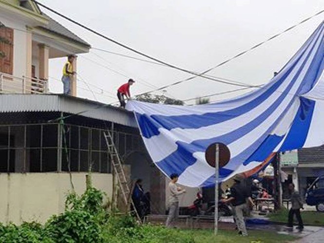 Gia đình Văn Đức, Công Phượng mở tiệc xem chung kết lượt đi - ảnh 3